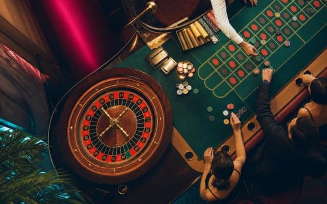 L&rsquo;essor des Jeux en Direct : Révolution dans les Casinos en Ligne