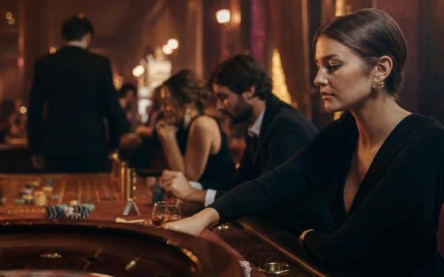 L&rsquo;Ascension Spectaculaire des Jeux de Casino en Direct : Une Révolution de l&rsquo;Interaction et de la Stratégie