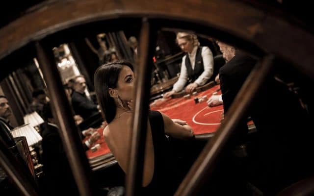 Dynamique Nouvelle: Les Jeux de Casino en Direct Révolutionnent le Marché du Jeu en Ligne
